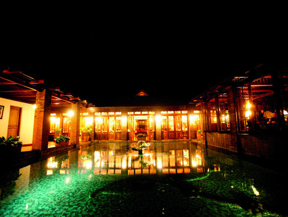 Arusha Coffee Lodge - pool